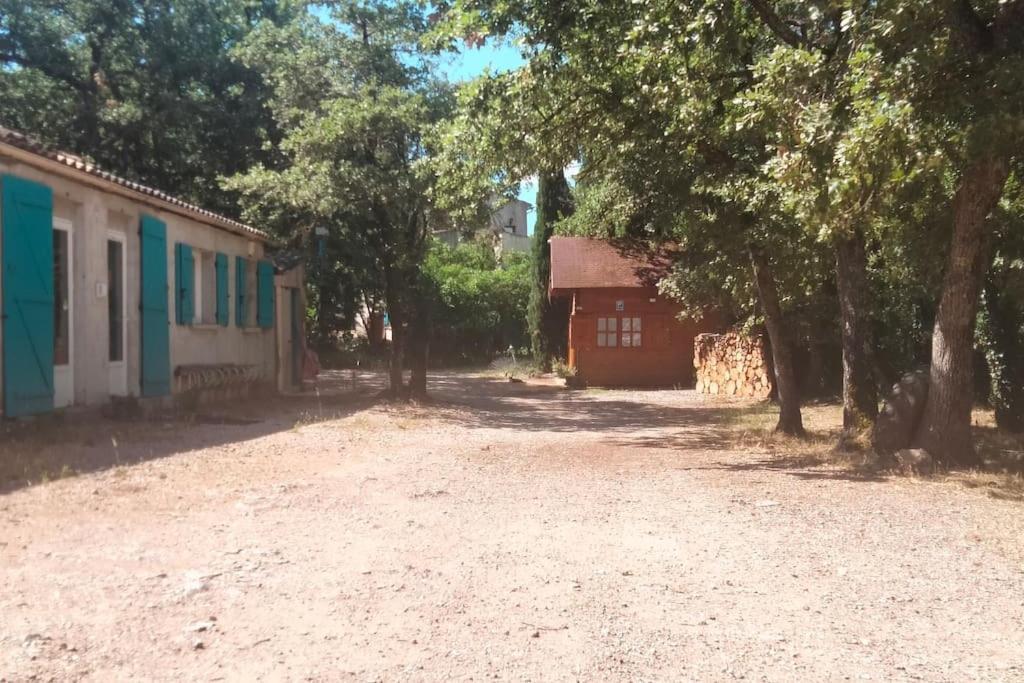 La Cabane En Bois Tourves Екстер'єр фото